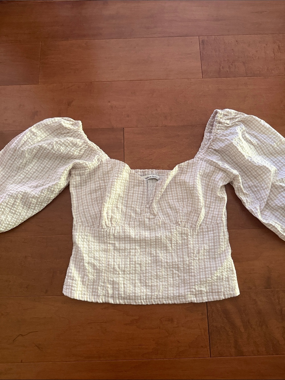 A&F Puff-Sleeve Seersucker Square-Neck Top in Cream Check